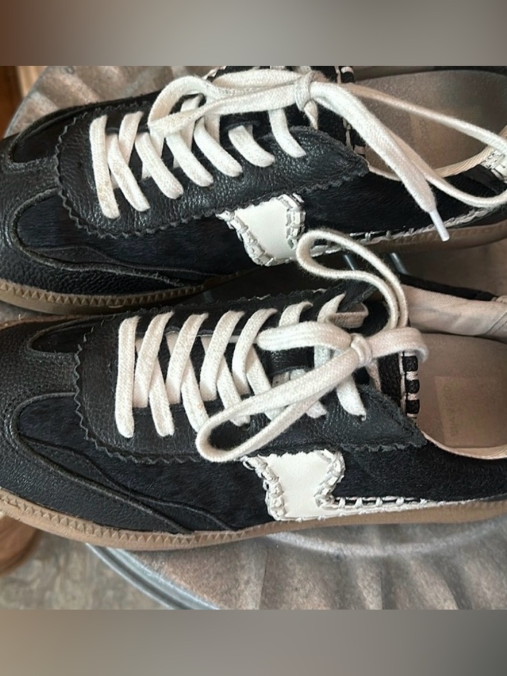 Dolce vita sneakers women’s size 7-